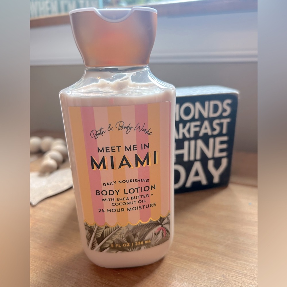 💛NEW B&BW Meet Me in Miami Body Lotion